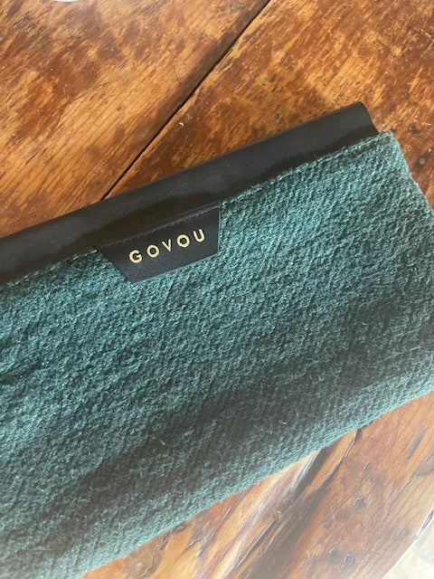 HEMP BLACK & WHITE CLUTCH