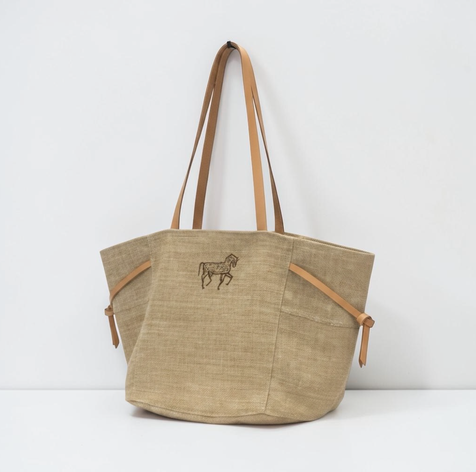 Basket bag & horse stich