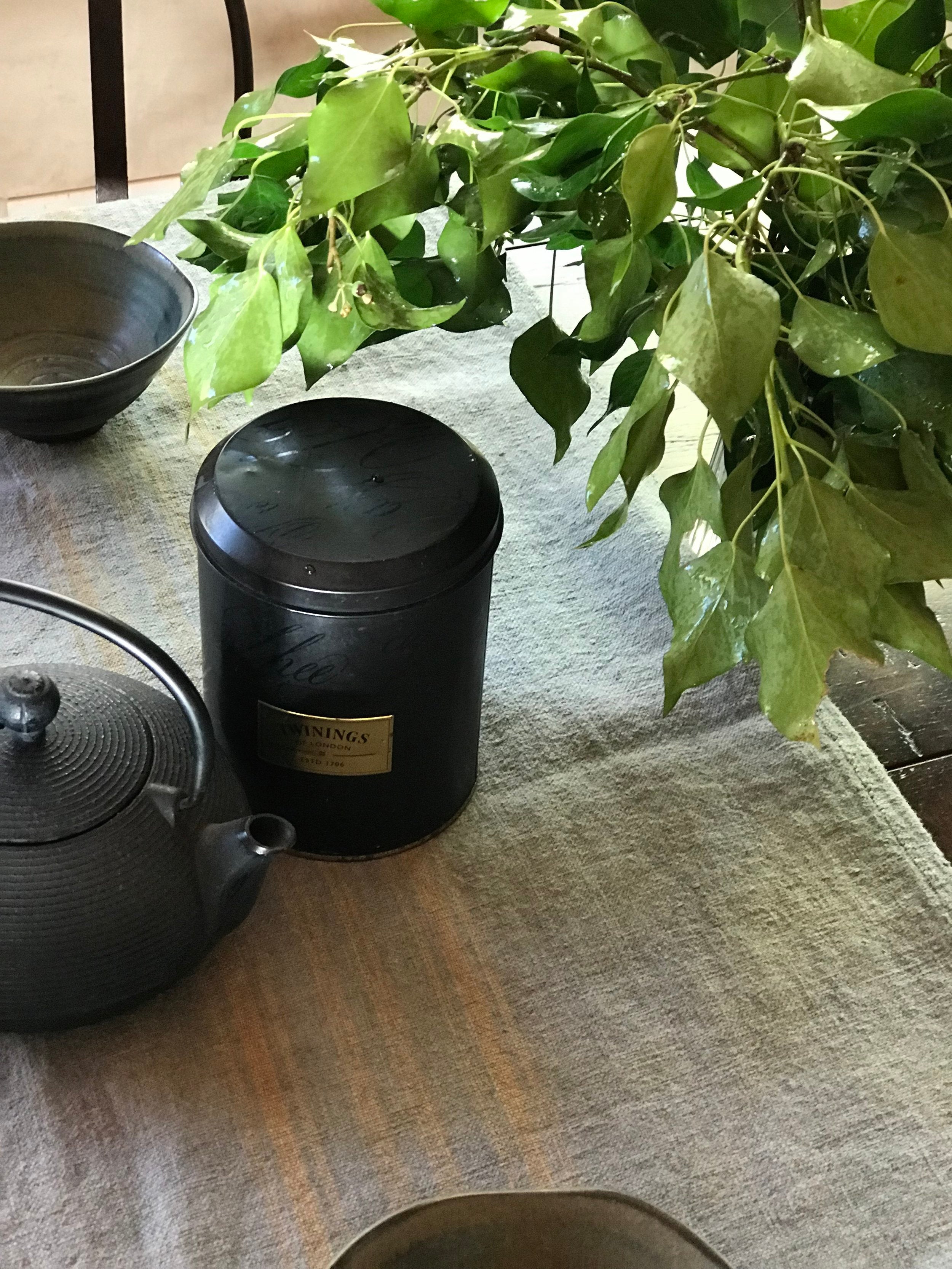 Provence Table placement