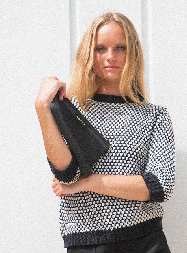 HEMP BLACK & WHITE CLUTCH