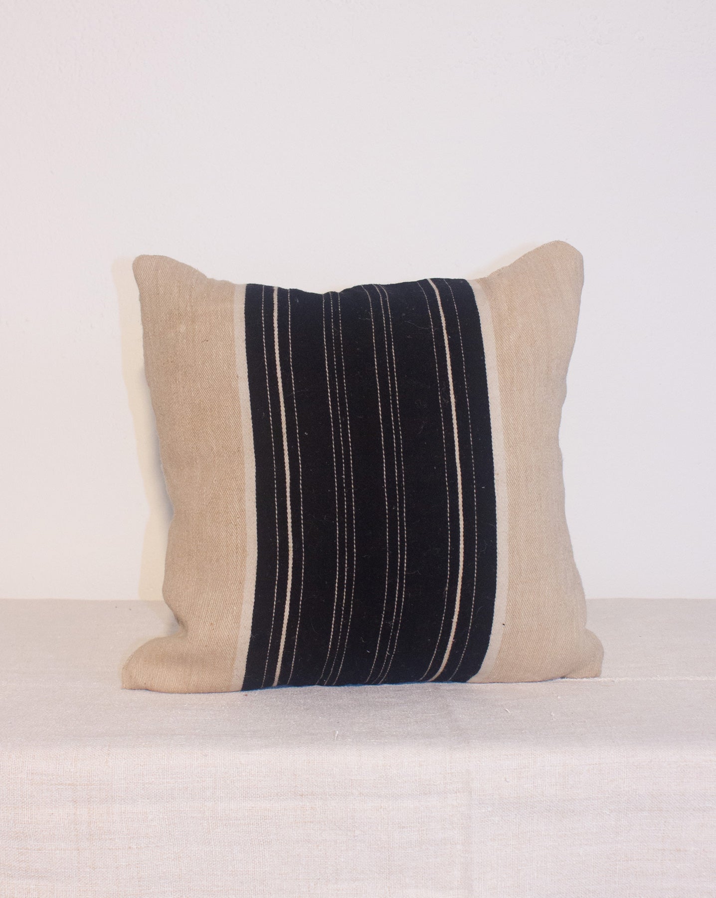 NATURAL BLACK STRIPED #001