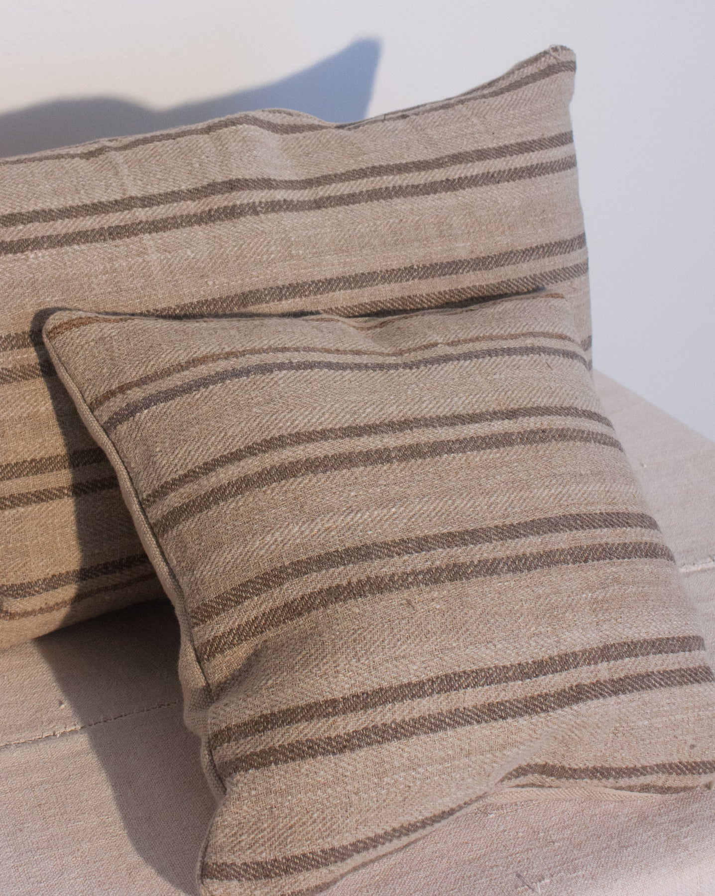 NATURAL GREY STRIPED #001