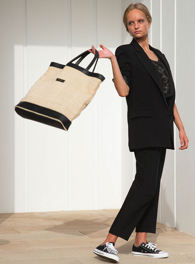 HEMP BLACK & WHITE  TOTE