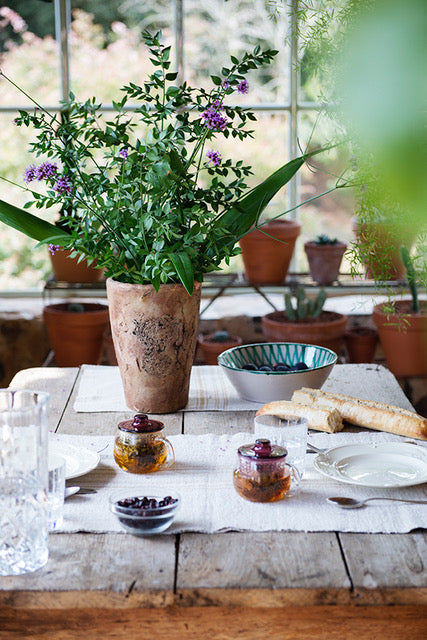 White Table placement